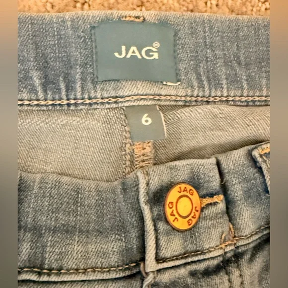 Jag Jeans Women's Light Wash Straight Jeans - Picture 3 of 11